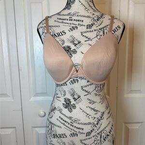 Victoria’s Secret Women's Nude Bra